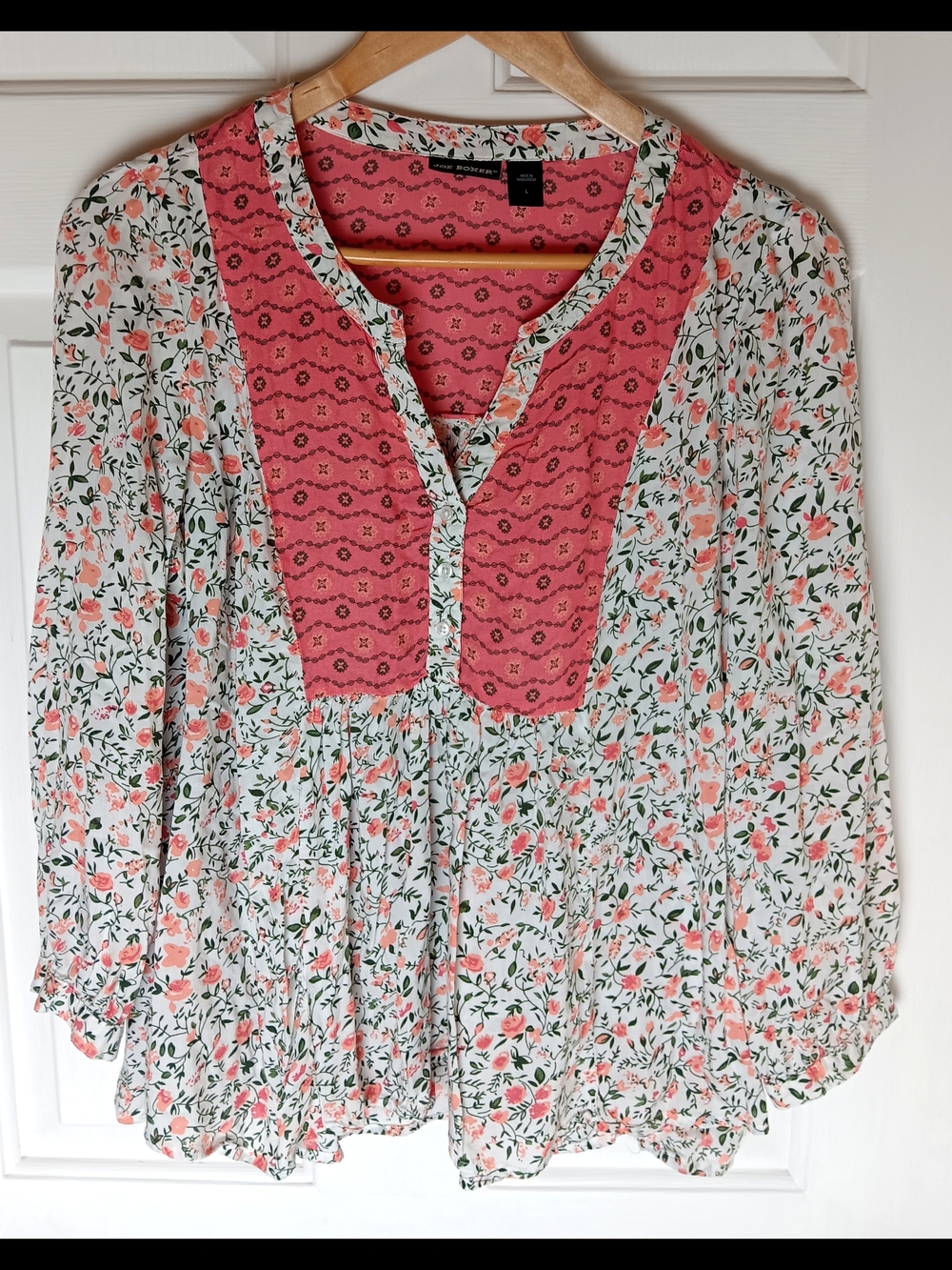 Joe Boxer Women's Small 3/4 Sleeve Peasant Top Peach Coral Green Floral